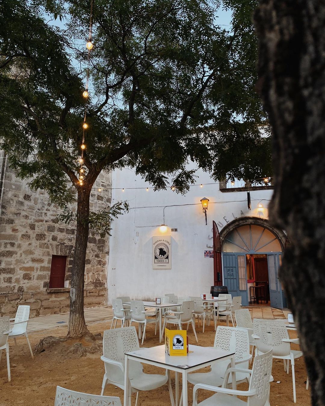 entrada de taberna